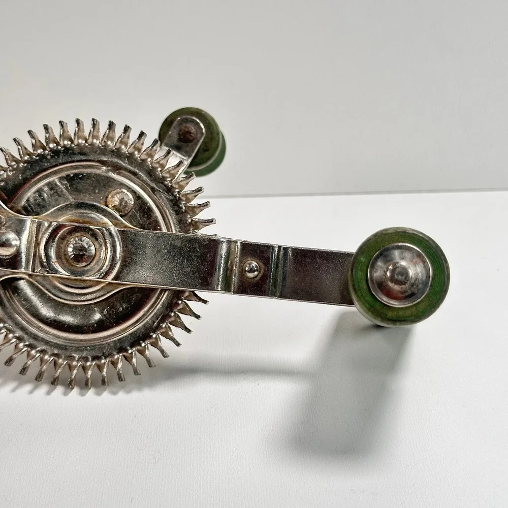 VTG Ladd‎ Egg Beater Hand Mixer Unisex Green Antique Hand Crank Kitchen Tool